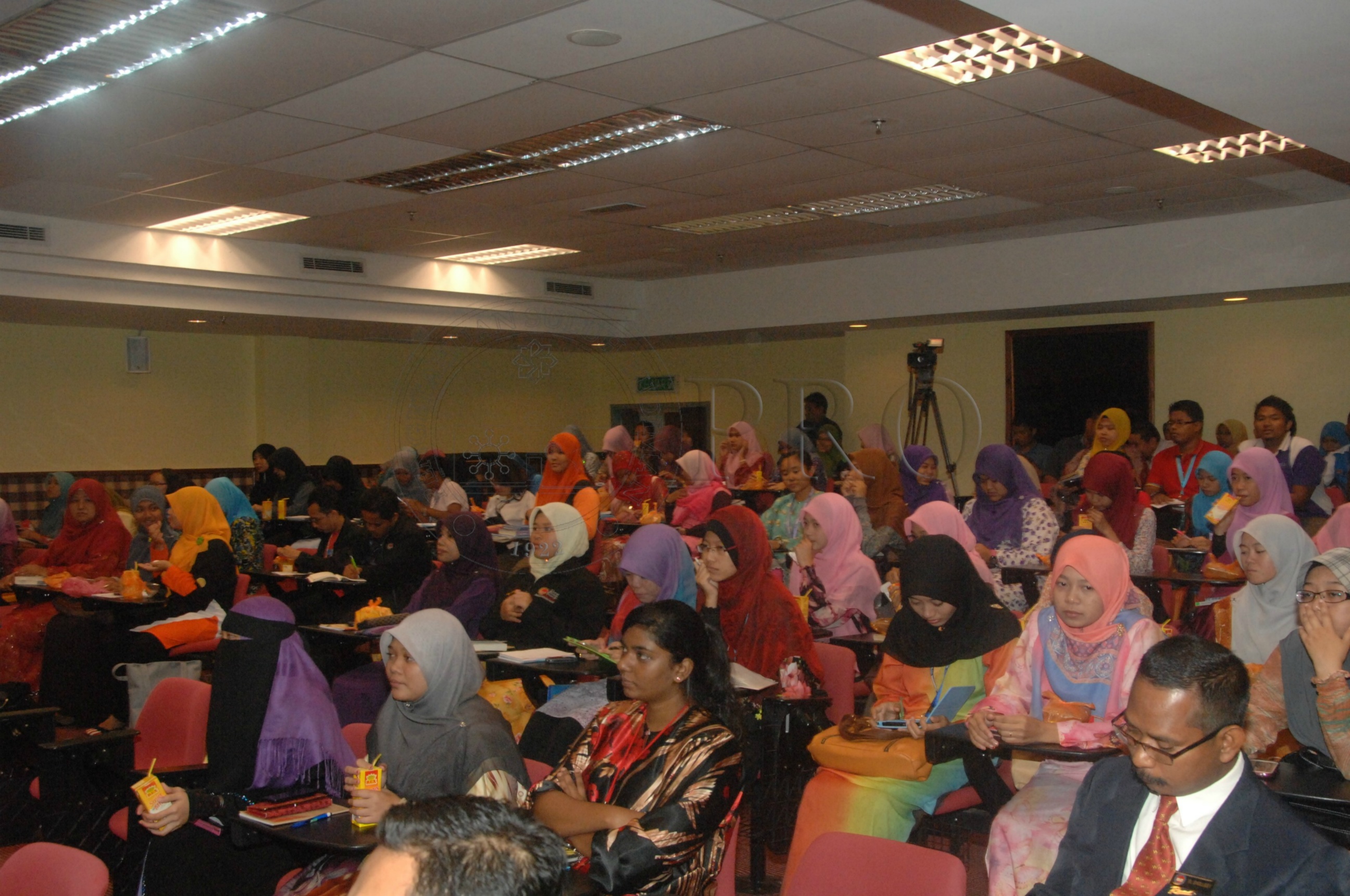 PRO 14 34 WACANA FBA 0066